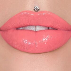 NIB Jeffree Star Entwined Supreme Gloss Full Pigment

Orange County
Coral